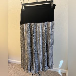 ✨Womans Sharon Young elastic waist pull on skirt size Large✨